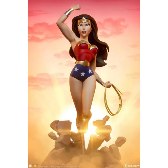 New Photos of the Wonder Woman Statue from Sideshow's Animated Series  Collection