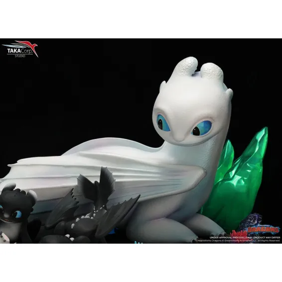 How to Train Your Dragon - Light Fury & Night Light Taka Corp figure 8