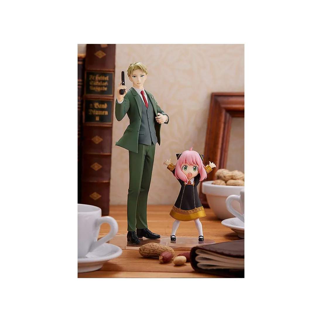 Loid Forger The Forger Family Ver Spy x Family Figure
