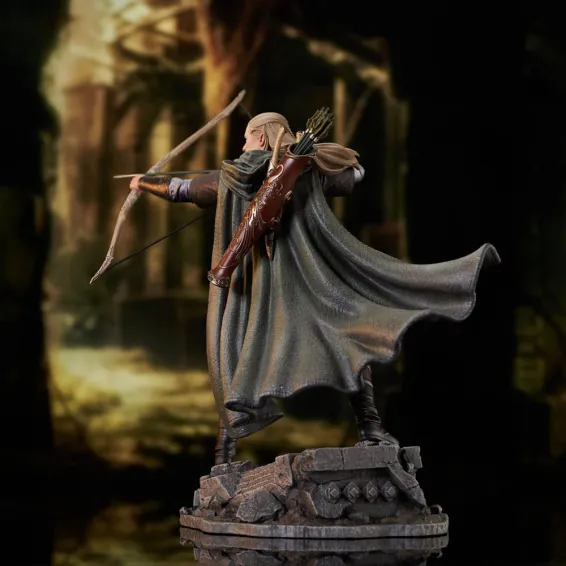 The Lord of the Rings - Gallery Deluxe - Legolas Figure PRE-ORDER Diamond Select - 6