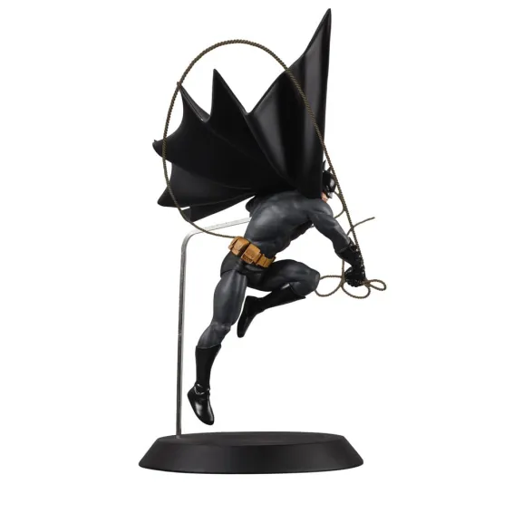 DC Comics - DC Designer Series - Figura Batman by Dan Mora PREPEDIDO DC Direct - 4