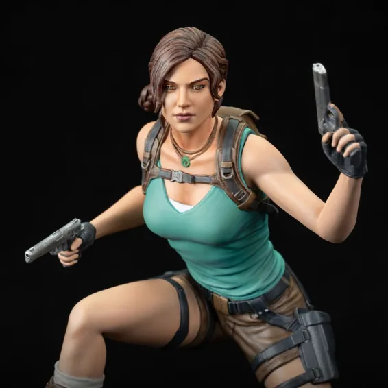 Tomb Raider - Lara Croft Figure PRE-ORDER Dark Horse - 8