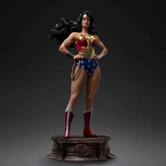 DC Comics - Legacy Replica 1/4 - Wonder Woman (DC Trinity) Figure PRE-ORDER Iron Studios - 1