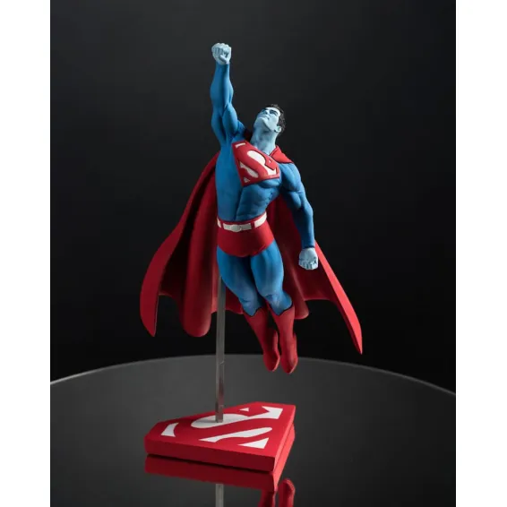 DC Comics - Superman Red and Blue - Figura Superman by Gary Frank Limited Edition PREPEDIDO DC Direct - 5