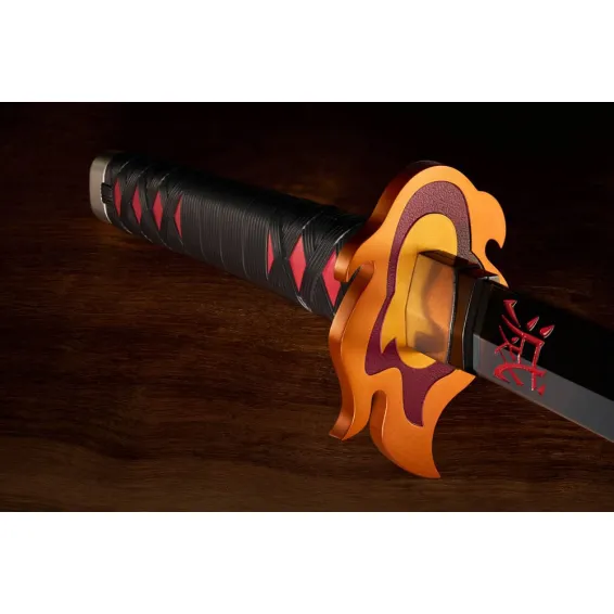 Demon Slayer - Replica Proplica espada Nichirin (Tanjiro Kamado - Kyojuro Rengoku's Sword Guard Ver.) PREPEDIDO Tamashii Nations